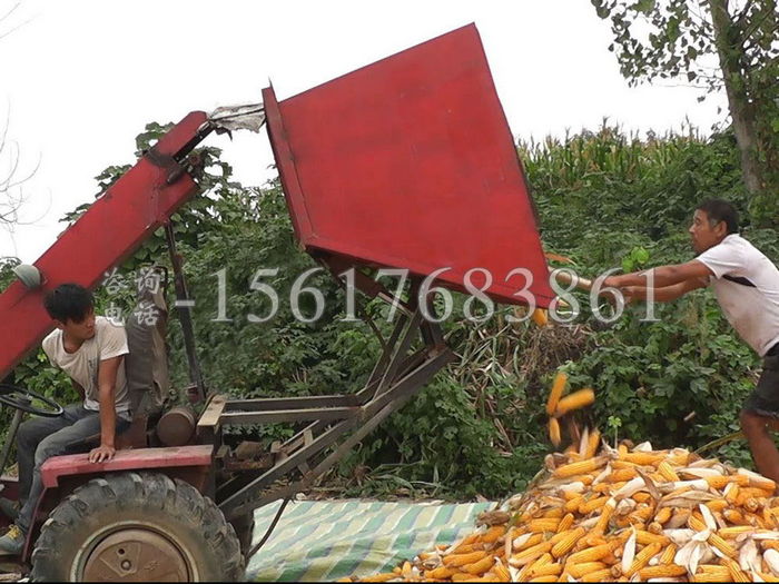 小型玉米收割機